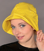 PCV Latex Lack Regen Hut Maßanfertigung kaufen bei Regenhaut Augsburg - PVC Mode nach Maß